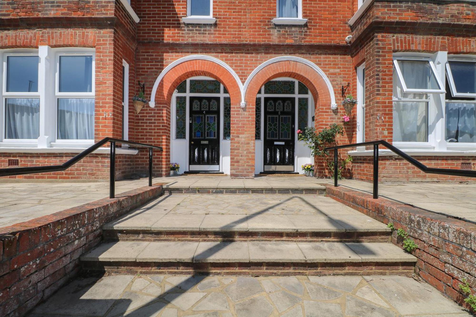 1 The Charleston Apartment Seaford Ngoại thất bức ảnh